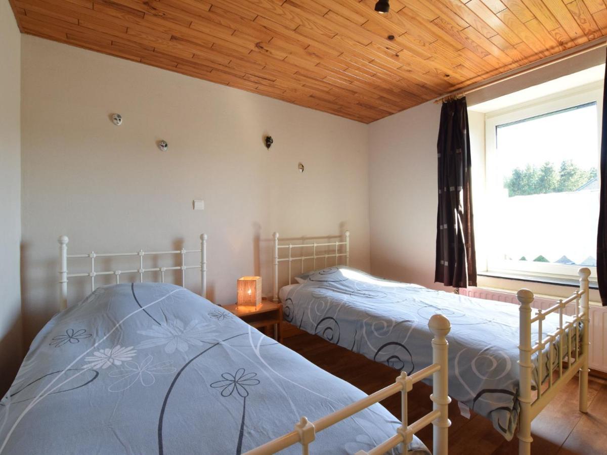 Cozy Holiday Home Near The Forest In Bovigny ゴウブー エクステリア 写真
