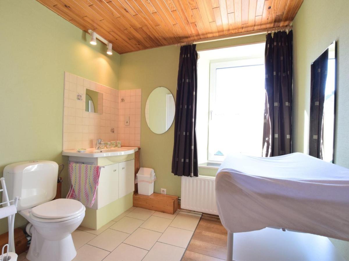 Cozy Holiday Home Near The Forest In Bovigny ゴウブー エクステリア 写真