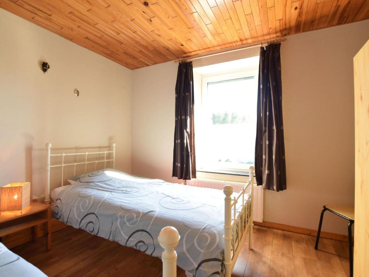 Cozy Holiday Home Near The Forest In Bovigny ゴウブー エクステリア 写真